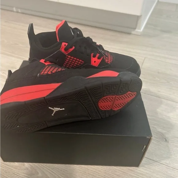 Jordan Retro 4 “Red Thunder” (1) PS 2022 - Picture 6 of 9